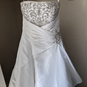 Wedding dress